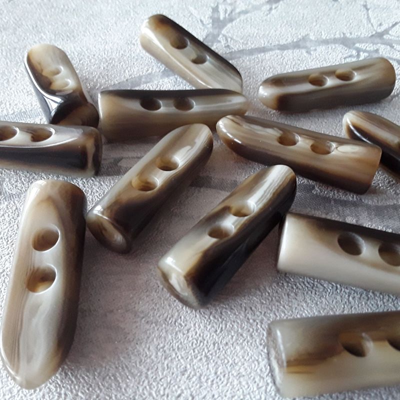 Natural Buffalo Horn Toggles Buttons