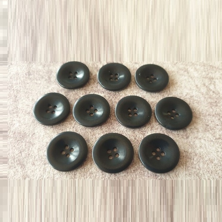 Buffalo Horn Fisnished Buttons 104